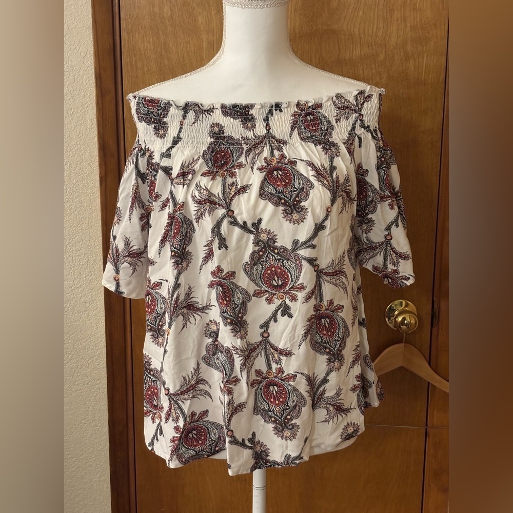 Abercrombie & Fitch Off-Shoulder Paisley Floral Blouse